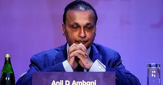 ভারতীয় ধনকুবের অনিল আম্বানির বিরুদ্ধে প্রতারণার মামলা